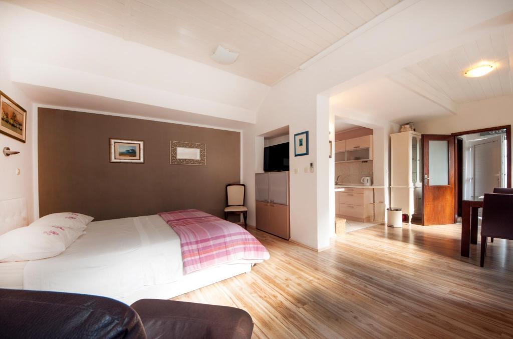 Bruno Split Centre Apartment And Room Εξωτερικό φωτογραφία